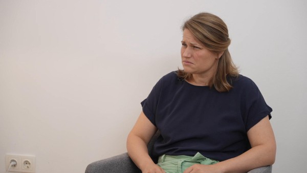 Video: Bipolare Störungen: Bilden einer Therapeuten-Patienten-Allianz bei der Überprüfung der Stimmi