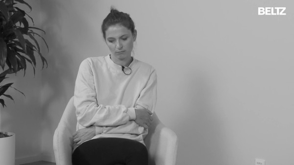 Video: Psychodynamische Psychotherapie: Das Bearbeiten eines Beziehungswunsches in der Übertragung