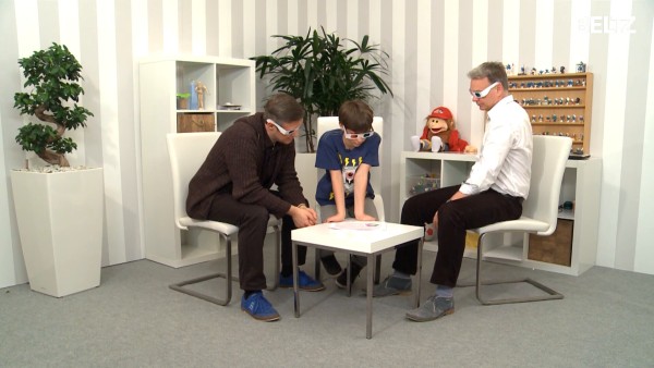 Video: Psychoedukation mit Brillen (mit Vater und Sohn) bei der Schematherapie eines Jugendlichen