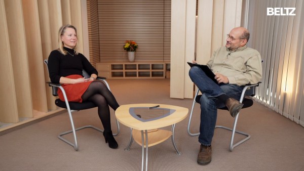 Video: Abhängigkeitserkrankungen: Ablehnungstraining in einer Verführungssituation