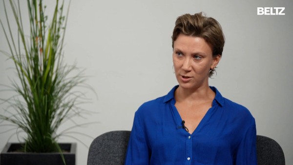 Video: Analytische Psychotherapie: Vorstellung der Patientin Frau Kaufmann